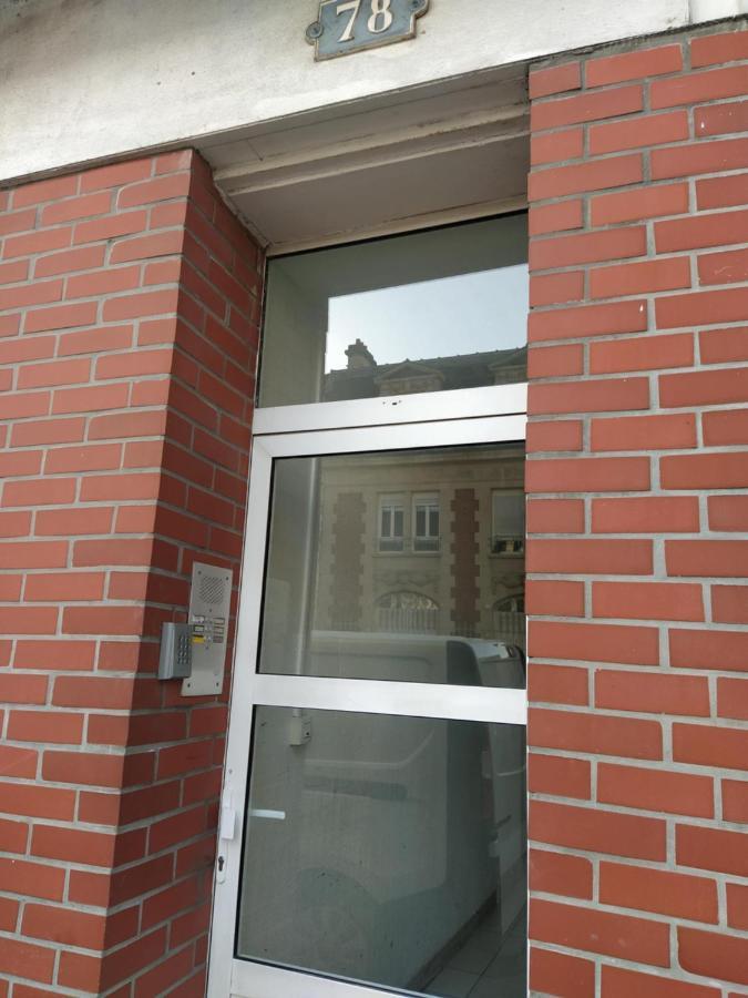 Wallis Yourhosthelper Reims Exterior photo